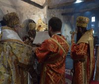 17.05.2020 г. - 5 Неделя след Пасха - на Самарянката. Събор на св. Баташки Мъченици. Архиерейска св. Литургия в храм „Св. Неделя“, гр. Батак.